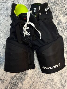 Bauer S22 Vapor Shift Pro Junior Hockey Pants, good condition